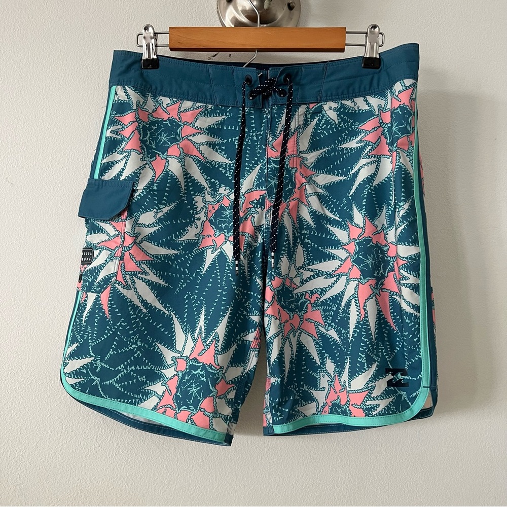 Men's Billabong Board Shorts Sz 30